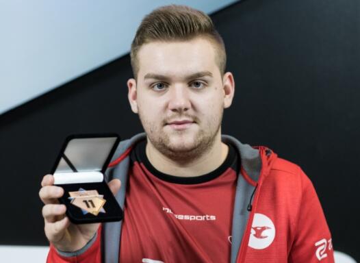 LPL最强打爷！Leyan斩获三连MVP 本赛季在iG也仅登场三小局！！