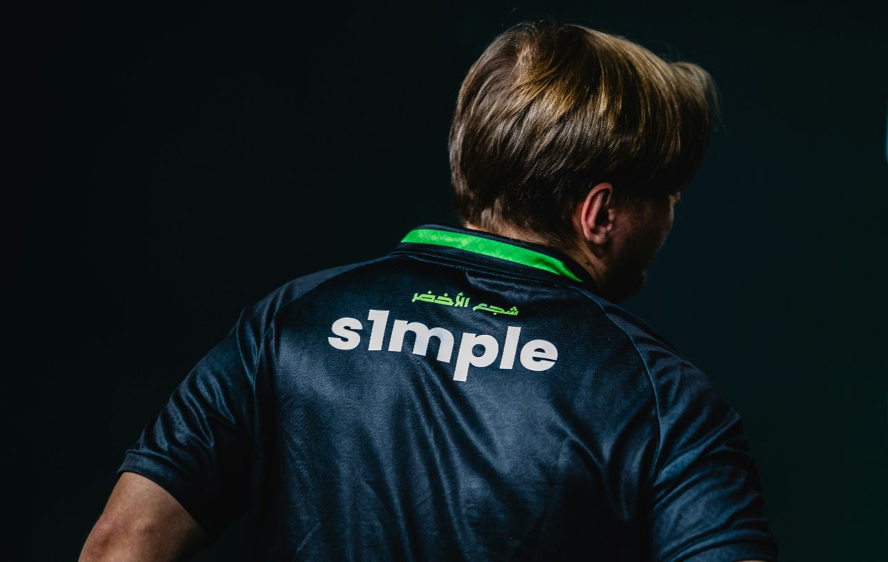 Batujnax 解决了签证问题，将为 Apeks 参赛；在 VCT 2025：EMEA Kickoff